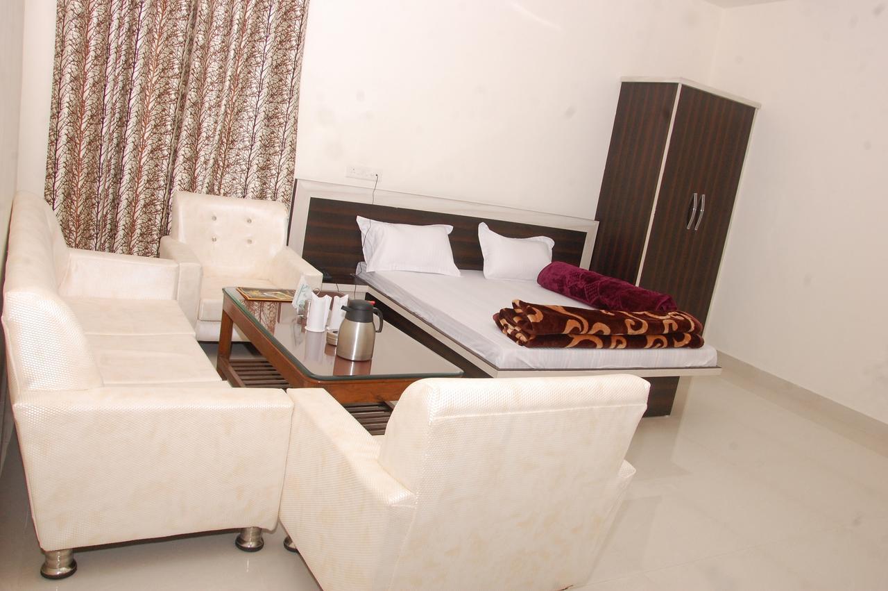 Hotel Prem Bandhan Hisār Extérieur photo