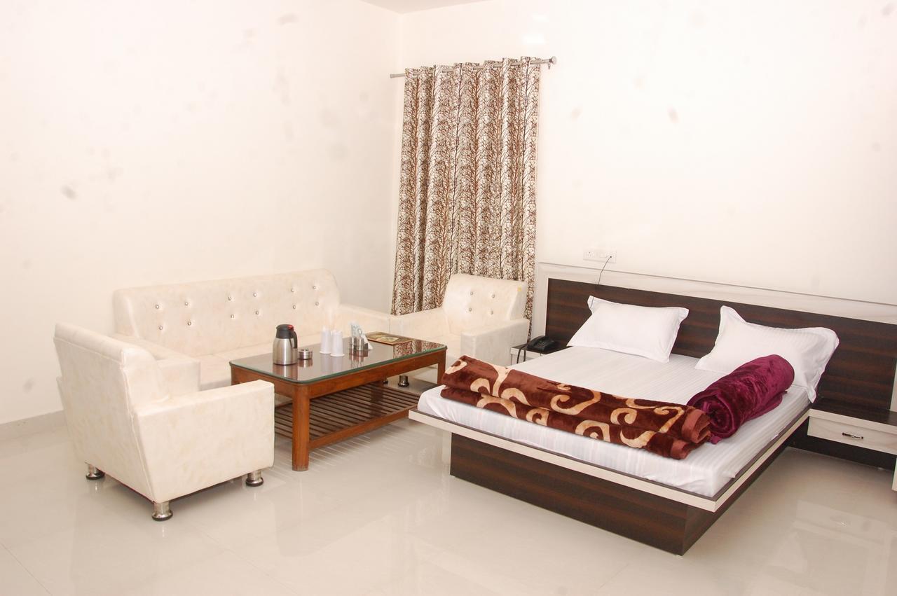 Hotel Prem Bandhan Hisār Extérieur photo